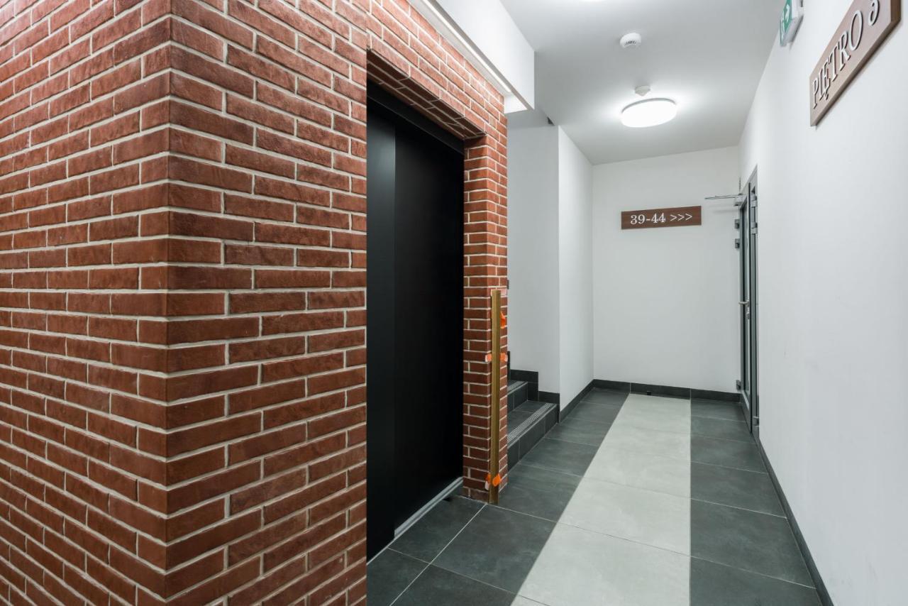 Bukowska 18 Apartments Mtp Poznan By Noclegi Renters المظهر الخارجي الصورة